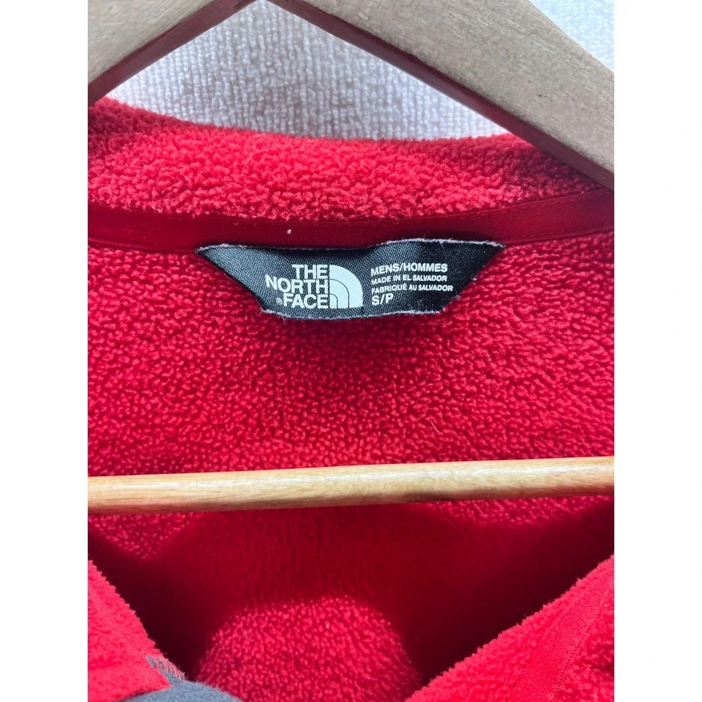 The North Face Khumba Fleece‎ Jacket Mens S Red Gray Warm Comfy Soft